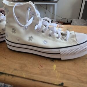 Converse Kids High-Top Sneakers in Cream with Star Patterns